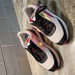 Puma Sneakers Girls Size 5